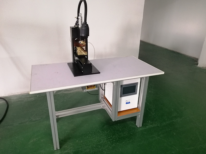 半自動直線點焊機